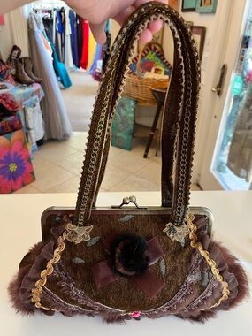 Brown Velvet Floral Accent Vintage Shoulder  Bag with Fur Trim